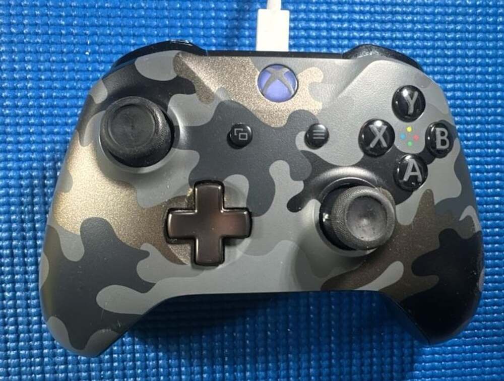 Microsoft Xbox One Wireless Controller Model 1708 Night Ops Camo Special Edition